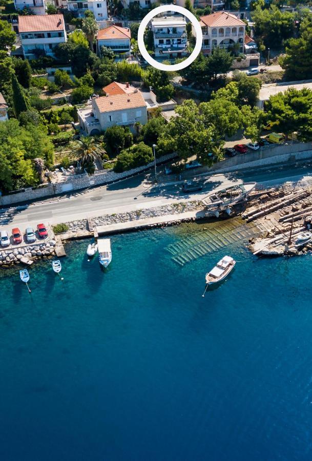 Cozy Apartments With Seafront Terraces Omiš Pokój zdjęcie