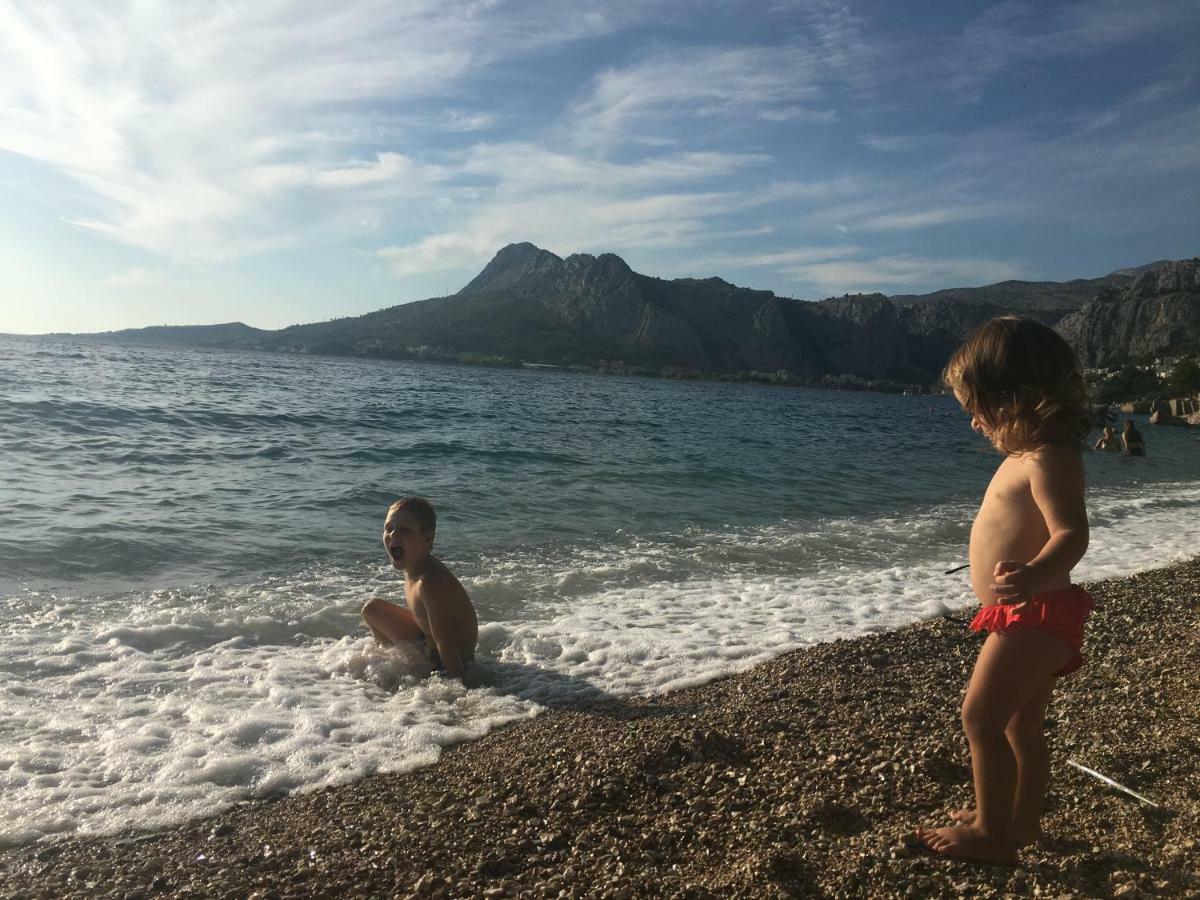 Cozy Apartments With Seafront Terraces Omiš Zewnętrze zdjęcie